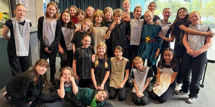 group photo of student at the eisteddfod